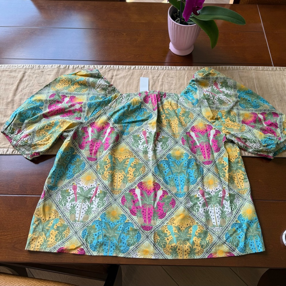 LOFT Vivid Exotic Print  Short Sleeve Blouse